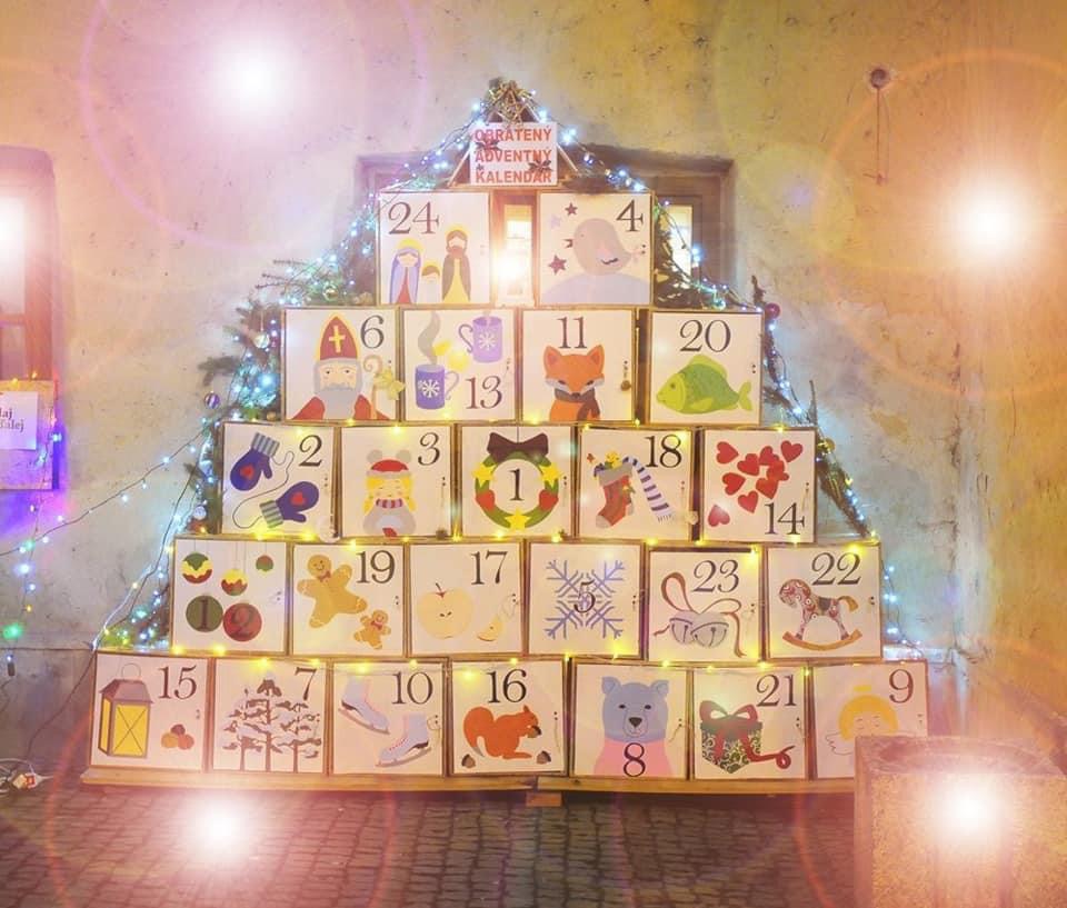 Obrátený adventný kalendár