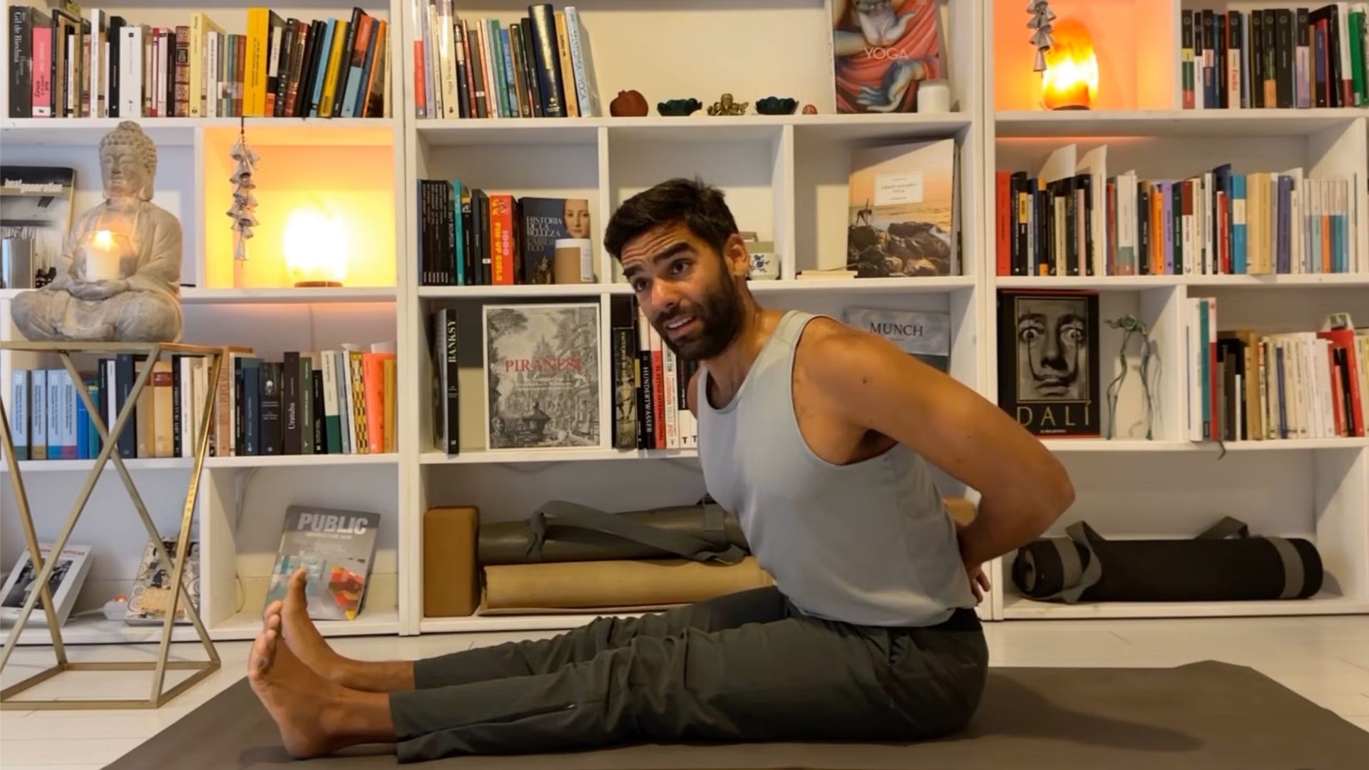 Yoga by Plaza Cataluña (in Spanish & in English)