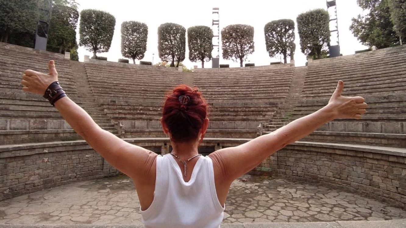 POR LA TARDE ! Kundalini Yoga en el Teatre Grec