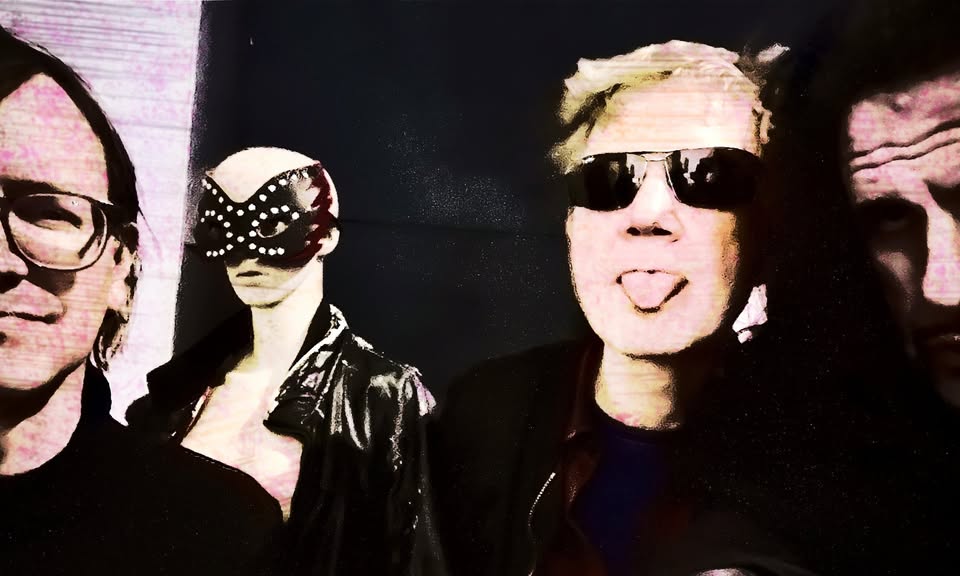 Herbst In Peking, Hush A Bye Baby, Me To The Wall