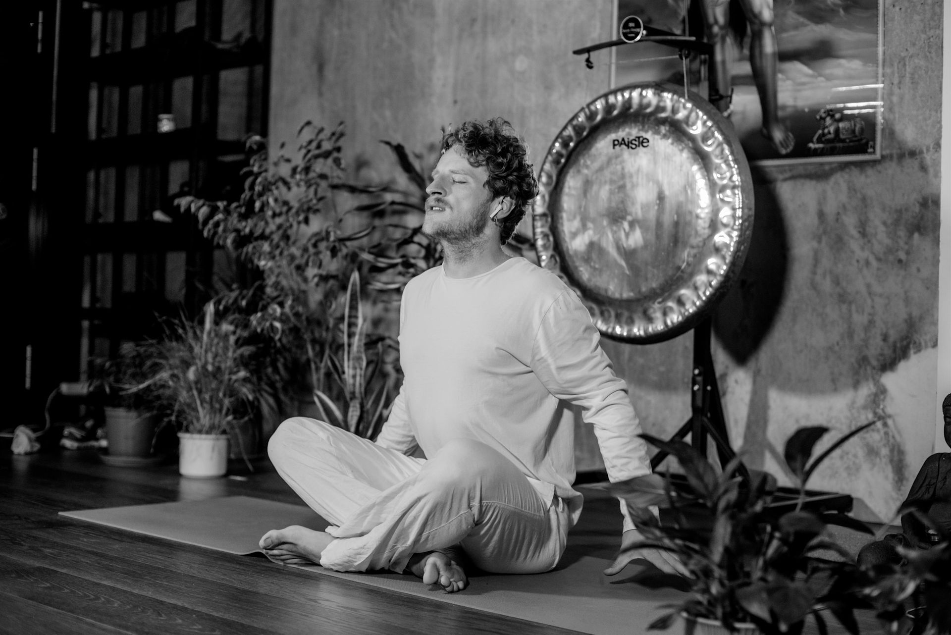 Lucid Breathing - The Art of Breathwork @Sky Penth. w//Christian Rippel