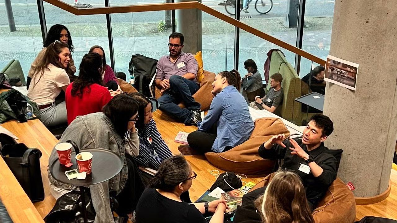 Reading Party - Halloween Edition! 📚🎃