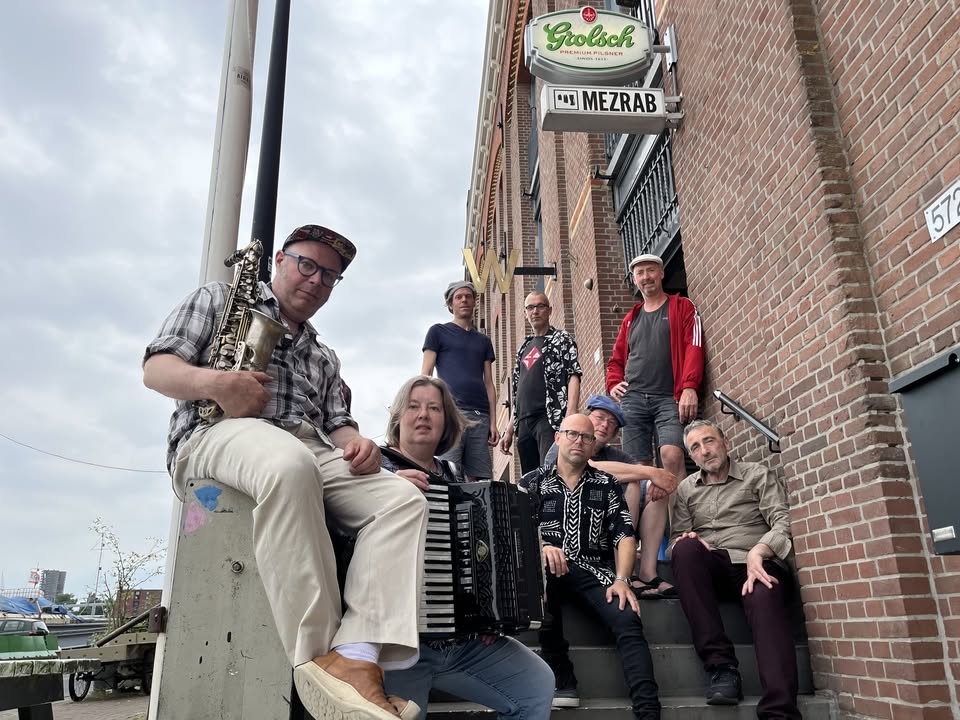 Club Amsterdam Klezmer ★ Amsterdam Klezmer Band ft [dunkelbunt]