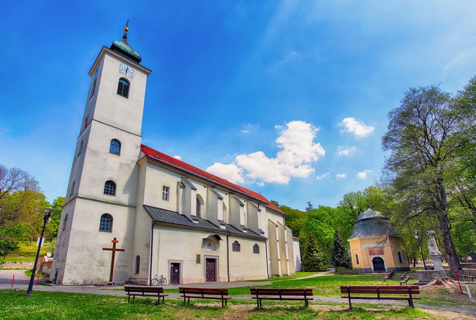 Výlet:  Svätý Jur –  Biely kameň- Malý Slavín - Marianka