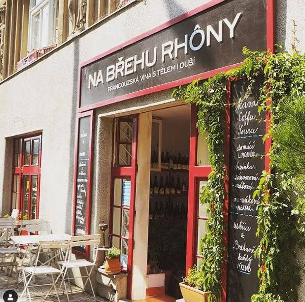 Wine Tasting at Na Břehu Rhôny, Vyton 🍷 🧀 🥖 🤩