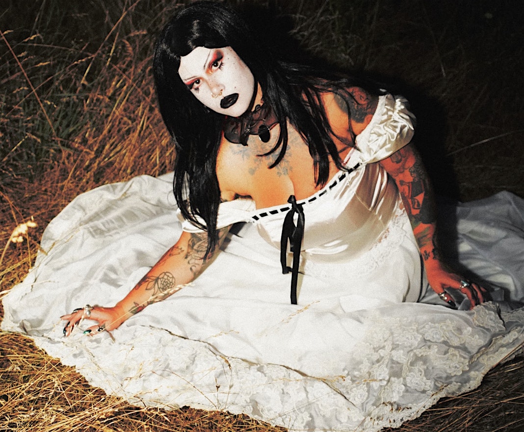 DRINK & DRAW PORTLAND - The Raven's Manor with Gallery Girls & ONLINE