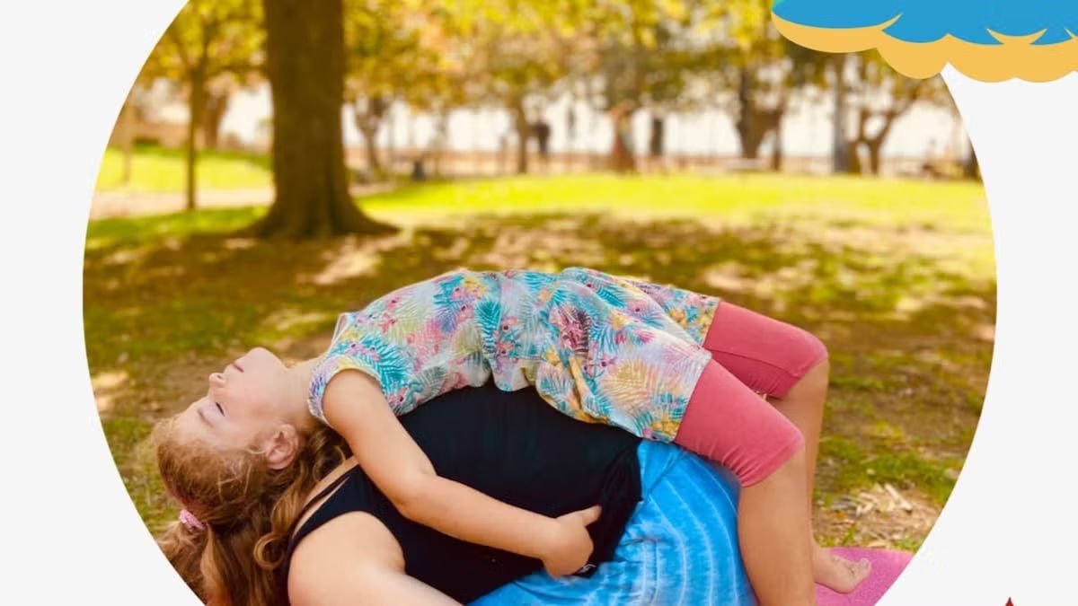 Joyfull Yoga Kids and Families at the Park/ Yoga para Familias