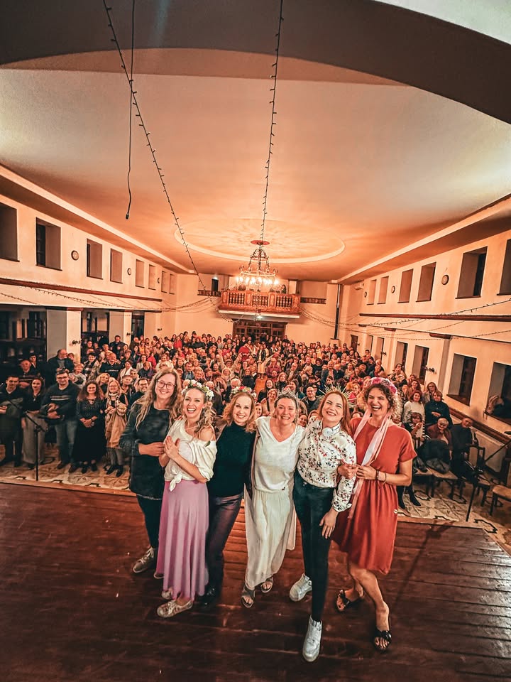 Bohyne v nás - liečivá komédia (KOŠICE)
