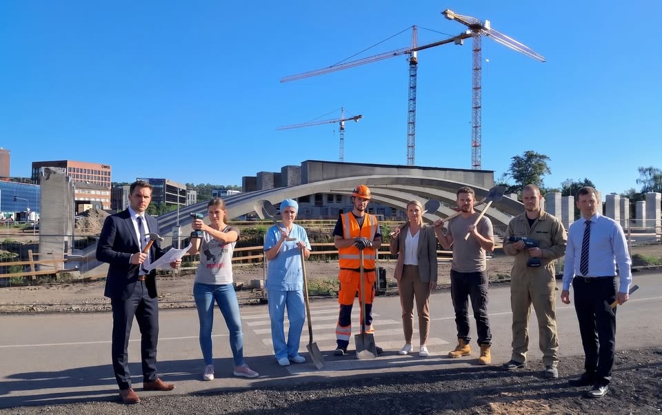 Dostavba Libeňského mostu svépomocí