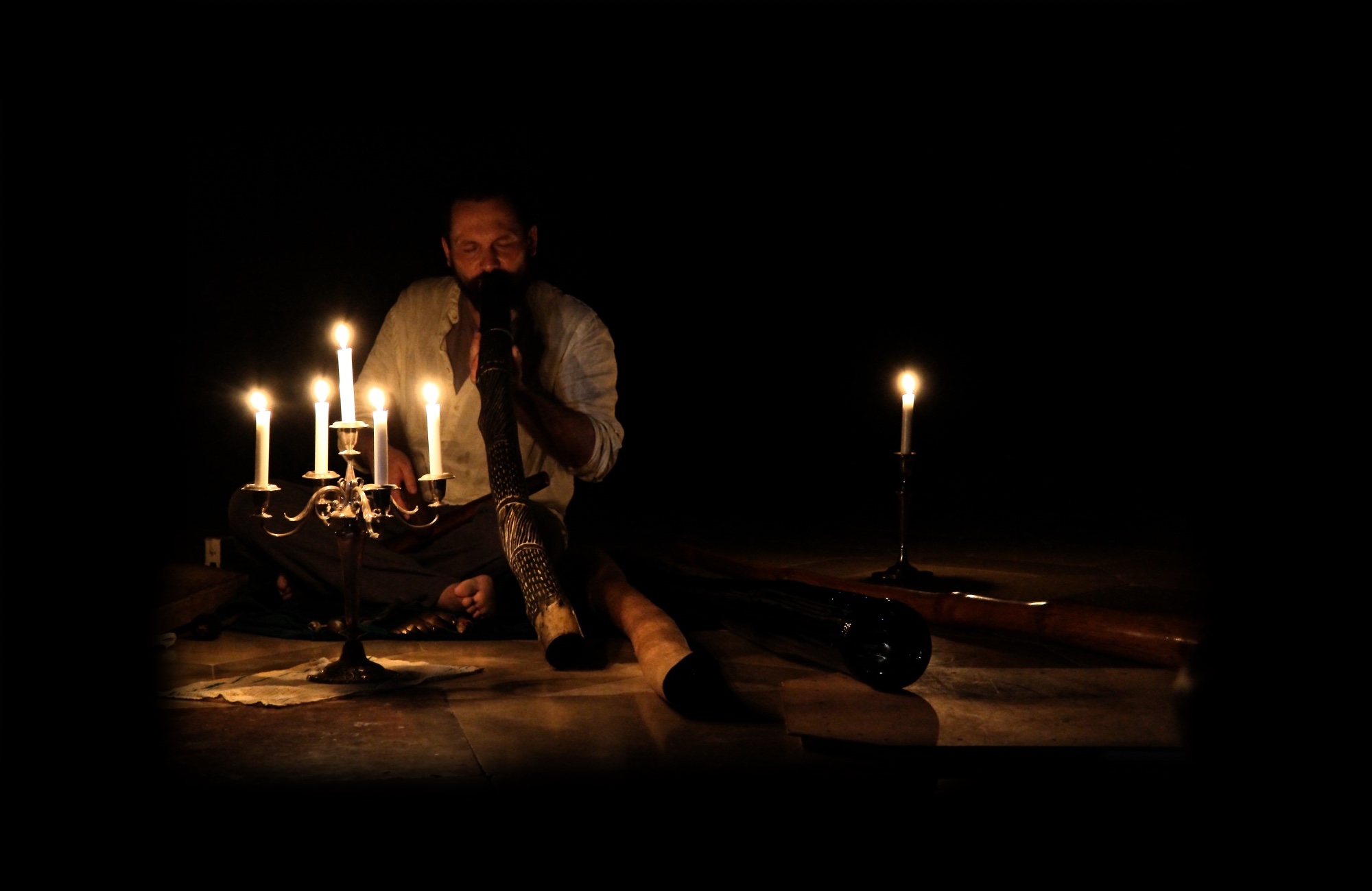 Ondřej Smeykal na didgeridoo