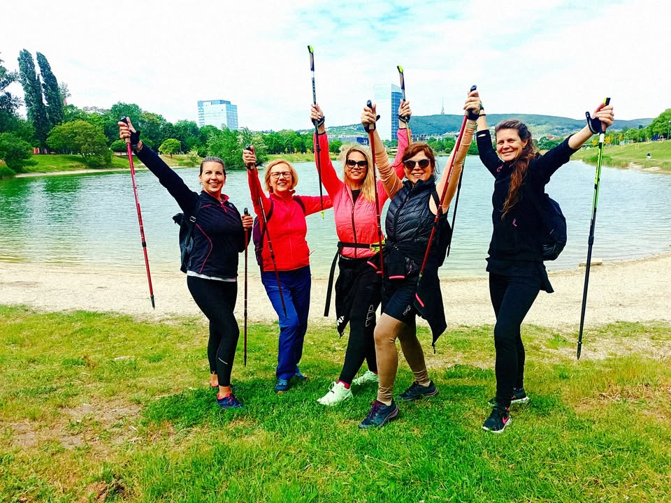 NORDIC WALKING KURZ
