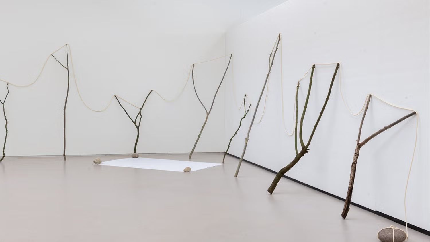 Great Exhibitions #11 – Kishio Suga at Cobra Museum (Amstelveen)