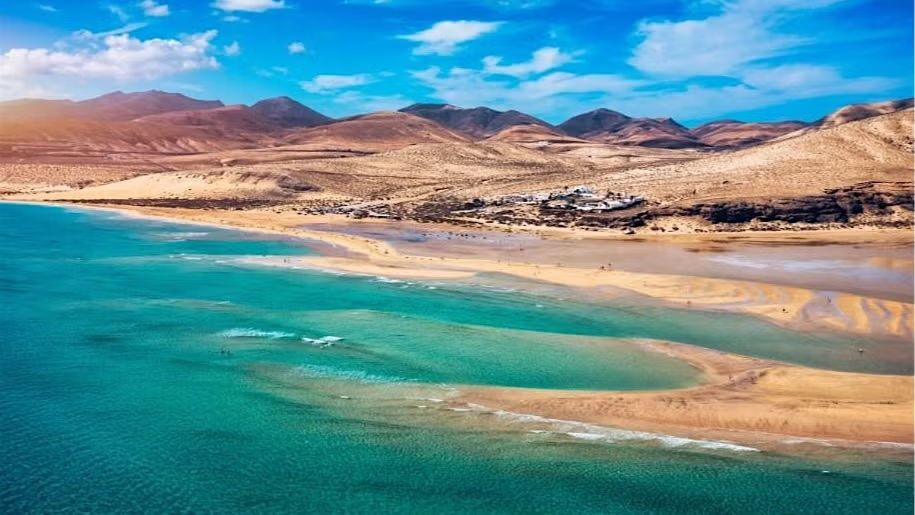 New Year’s Trails & Dunes – Canary Island Escape