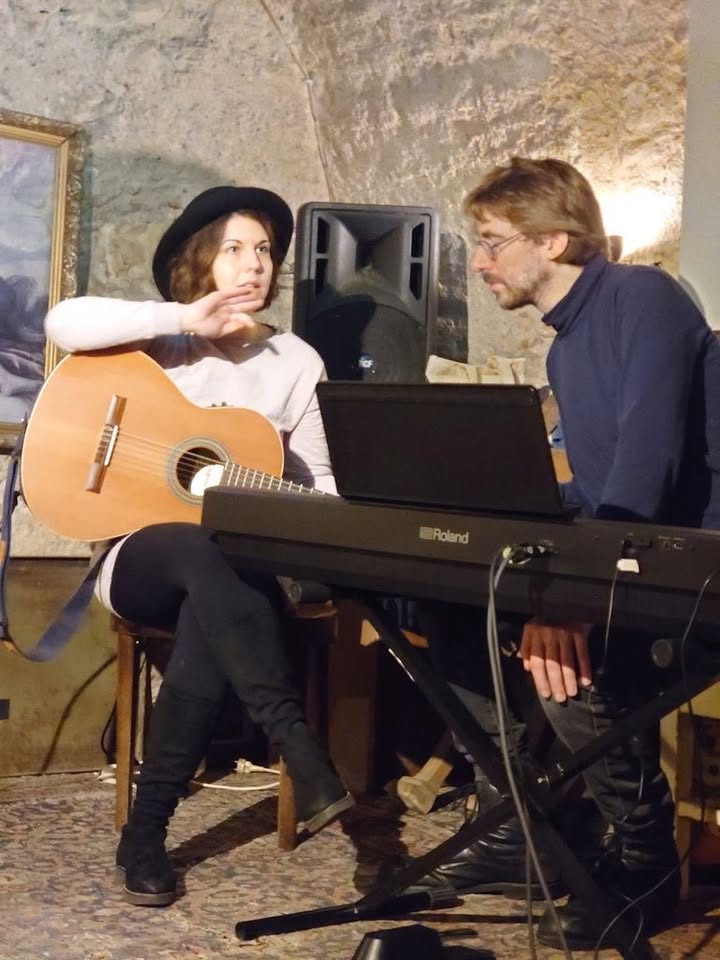Aneta Wills & Vítek Horažďovský + Kluk z Holdingu a hosté.