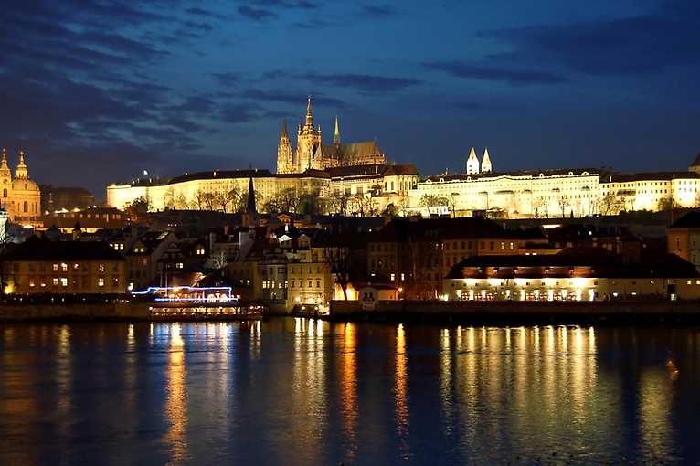 Večerní Pražský hrad