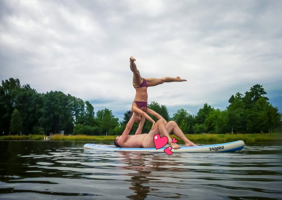 AcroYoga JAM na Prýglu s letním kinem