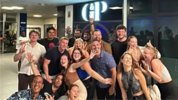 Saturday Night Social Drinking Make friends - Meet people & Speak languages