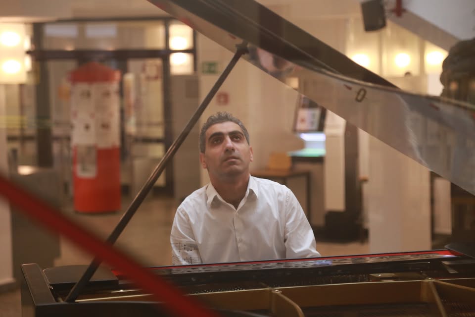 14. November 2025 um 19.00: "Ungezähmte Klassik" mit Tigran Sargsyan (Klavier)