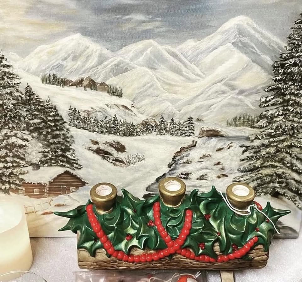 Plucky Maidens 2025 Holiday Fest!