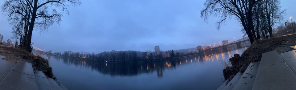 Ranní otužovačka Holešovice