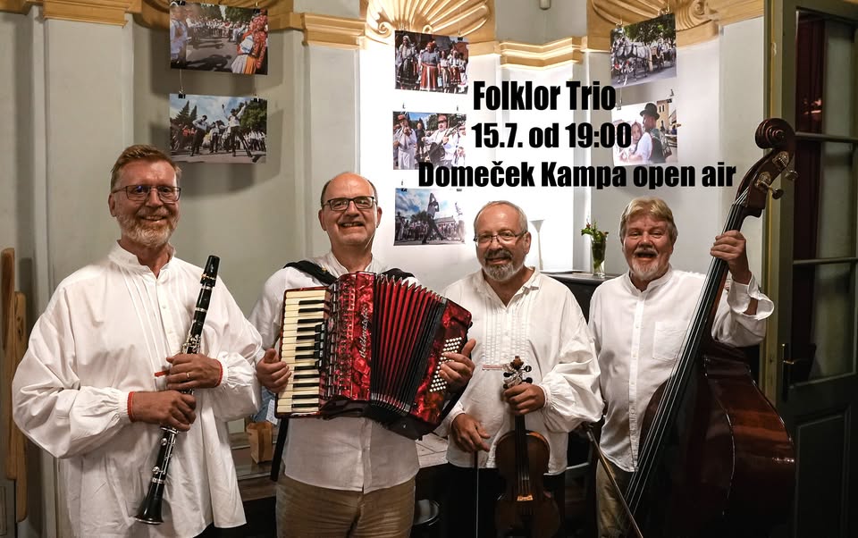 Folklor Trio - Open Air v parku Kampa
