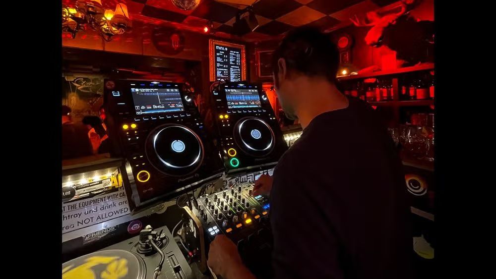 Catch DJ Pablo Cornejo next set .