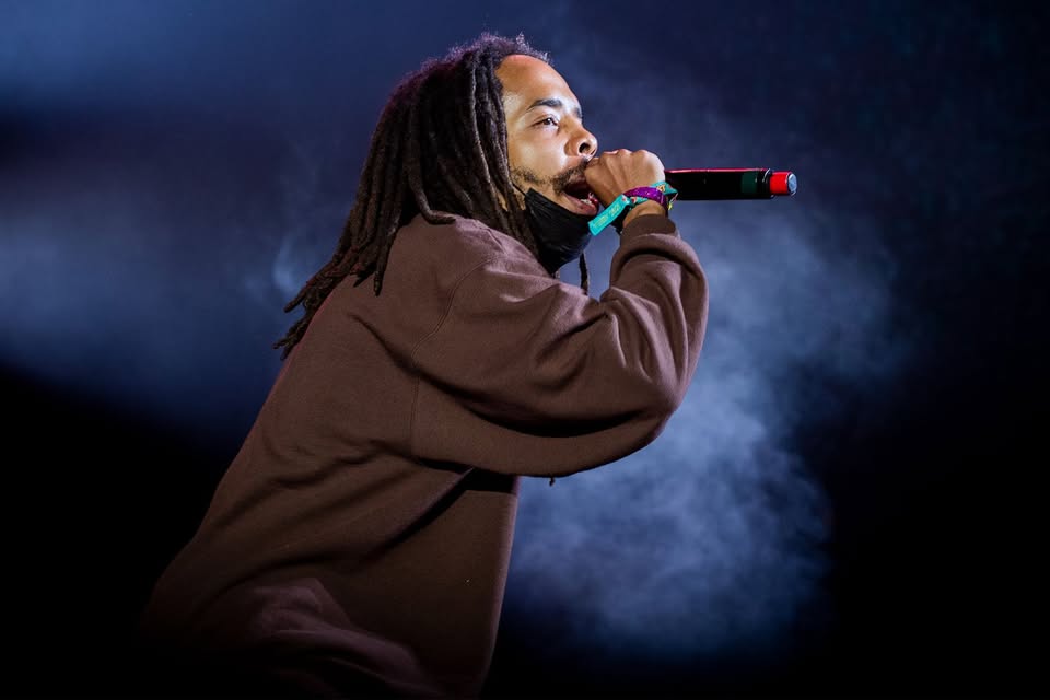 Underground Legend: Earl Sweatshirt LIVE 🎶--TAKE EXTRA 10% OFF Promo Code:SAVE10