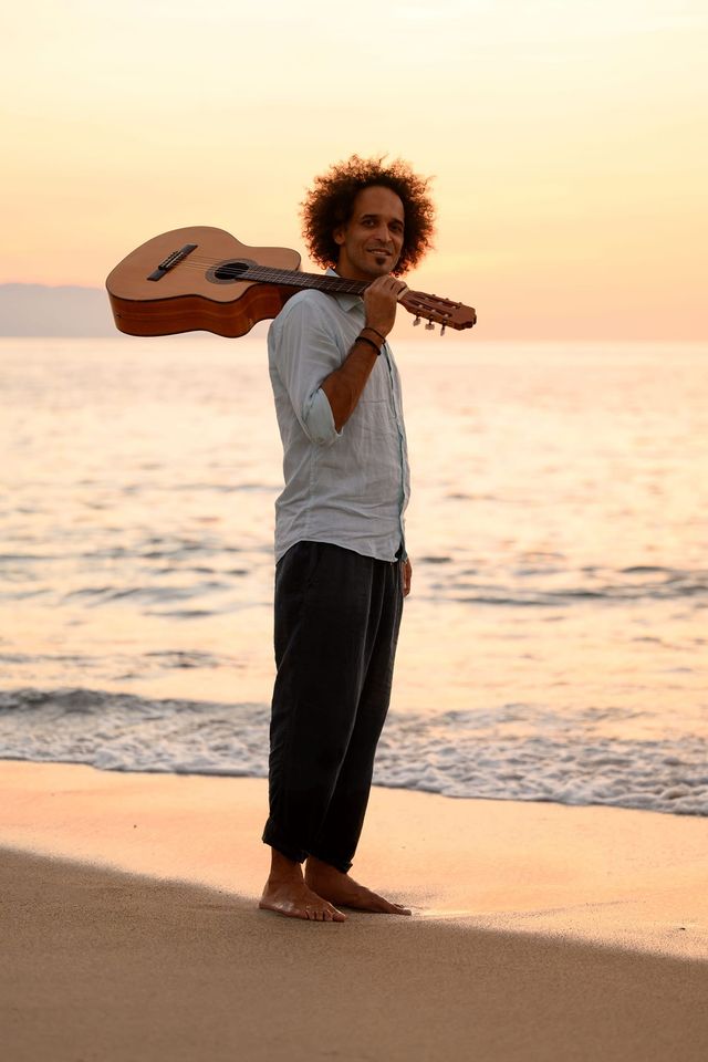Brazilian fusion: Brian Macedo w. Devanil Dos Santos