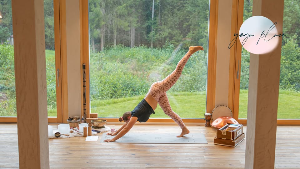 Inside flow yoga s Nikol Pfeiferovou