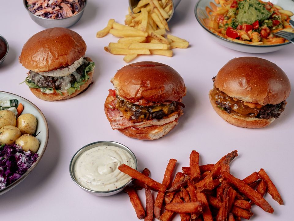 Burger Brunch 🍔/ Burger Sunday Buffet Brunch