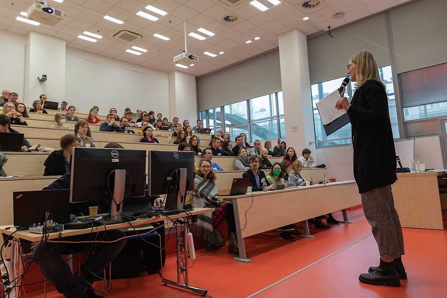 Konference pod stromeček 2024: Myšlenky, které mění svět