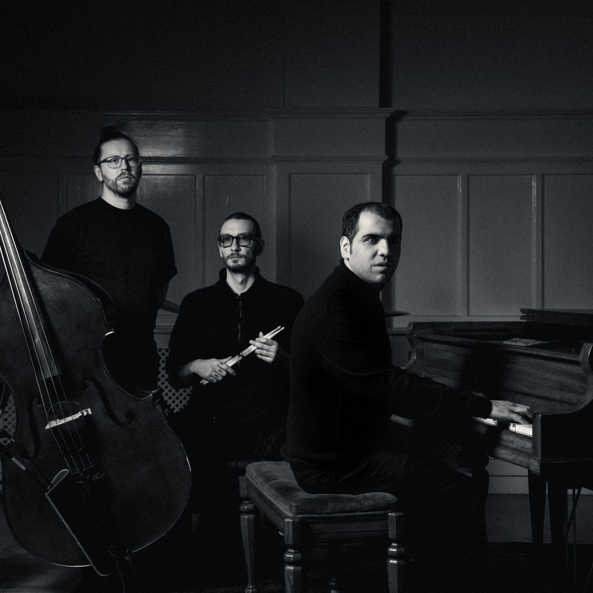 Ali Hossein Trio – Lost Stop