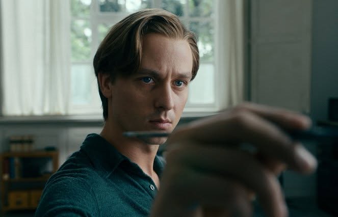 Nikdy neodvracej zrak / Letní kino na Pragovce