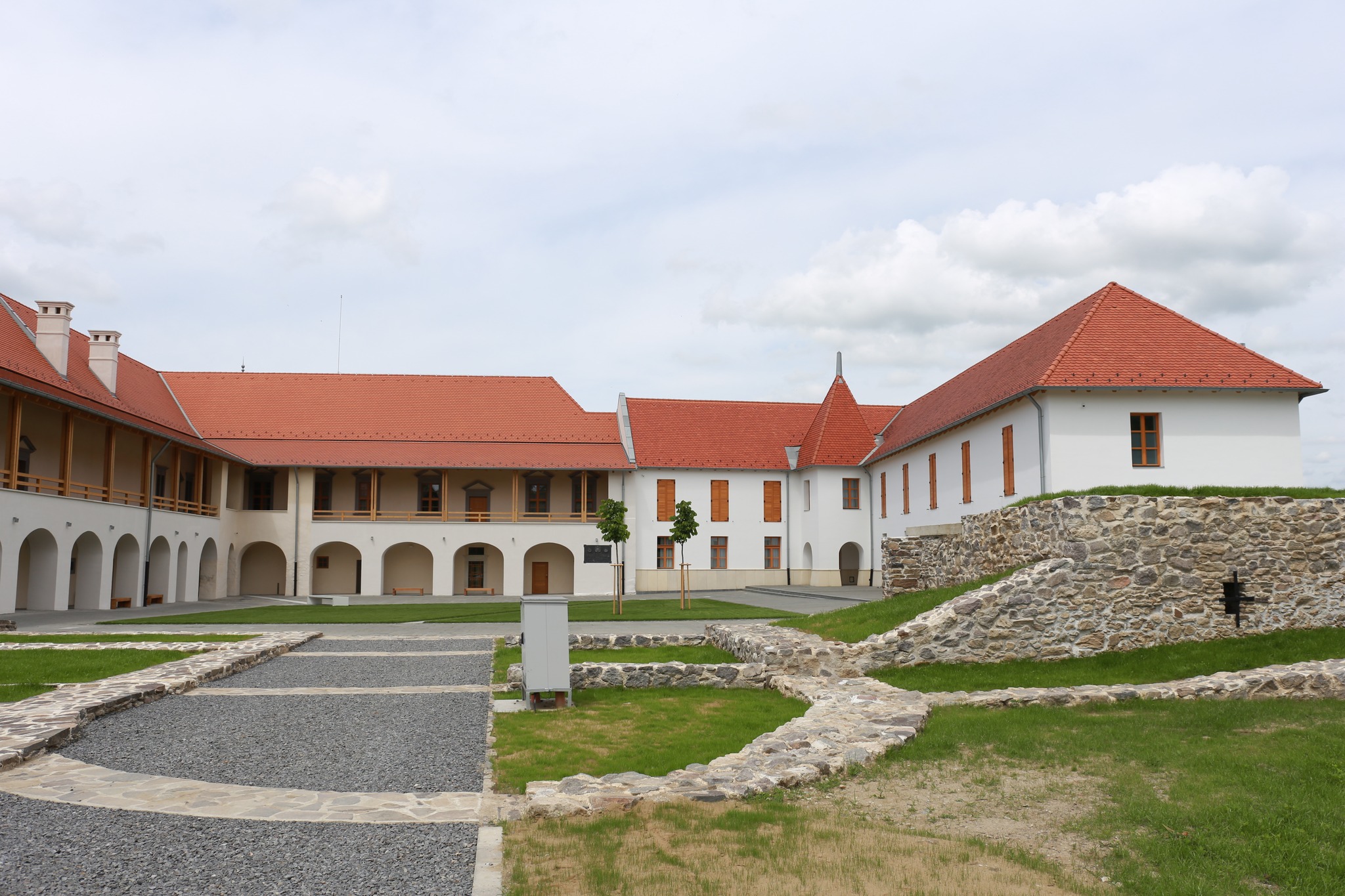 Műemléki felújítások a Felvidéken