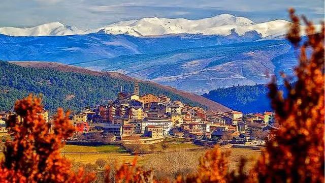 🌄🍂📸 Retiro de Otoño Senderismo Artístico en Cerdanya de los Pirineos 🎨💆🏔