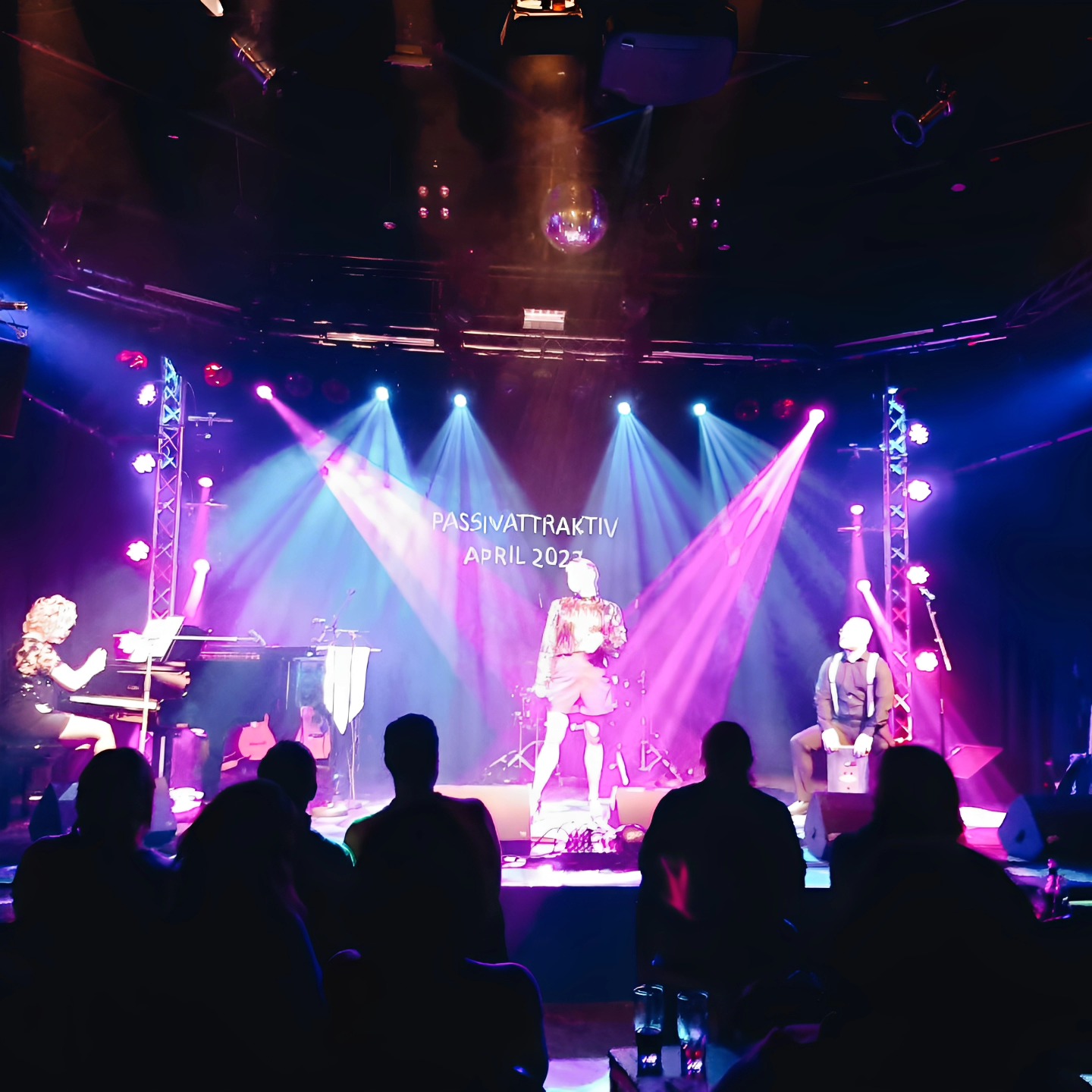 passivattraktiv erstmals mit LIVE-BAND! - WABE Berlin