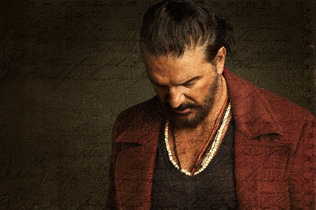 Ricardo Arjona at Moda Center at the Rose Quarter