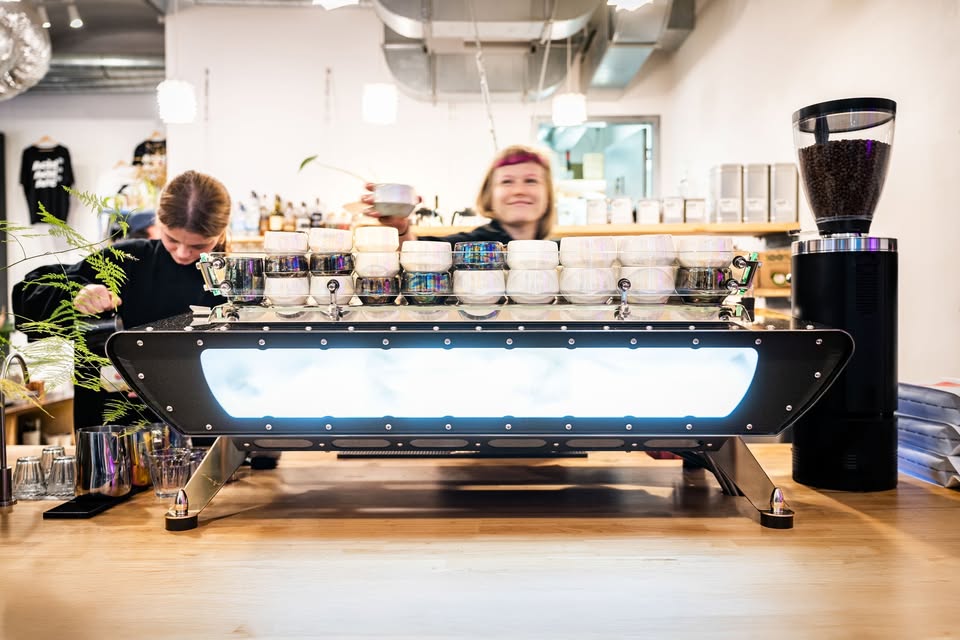 Acid Senzory - Cupping - degustace kávy s baristkou Victorií