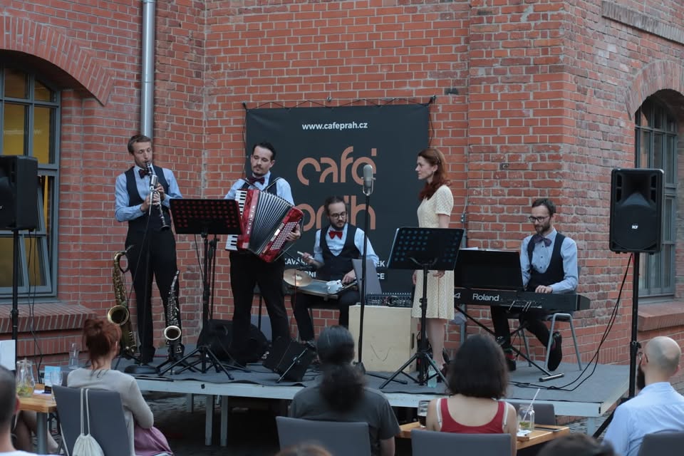 Swing a jazz s Perfect Time | Léto s Café Práh