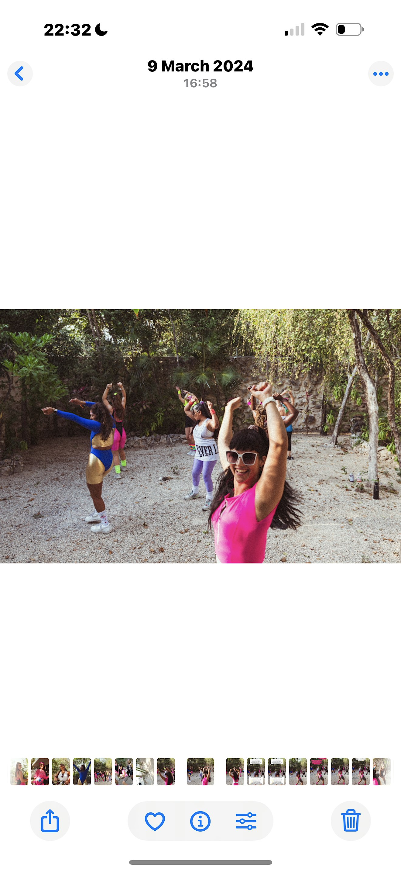 LONDON TO BCN ✨ FEEL GOOD DANCE CARDIO WITH VIV  ✨