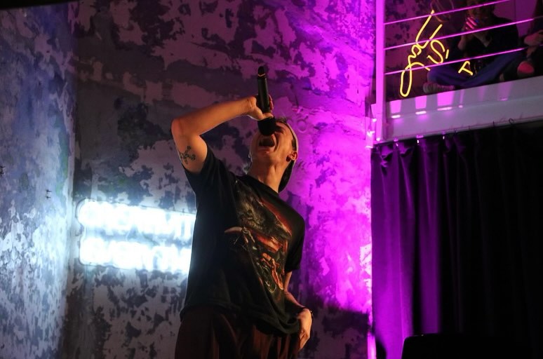 SLAM POETRY V DEJVICKÉM DIVADLE (skoro)