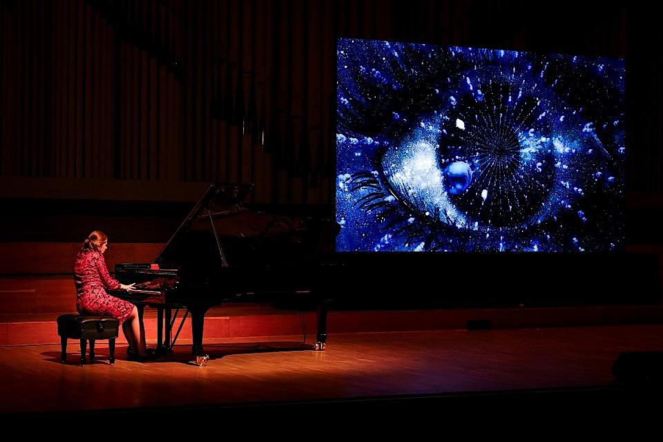 Klavírní show LUX AETERNA - Natalie Sklarenko