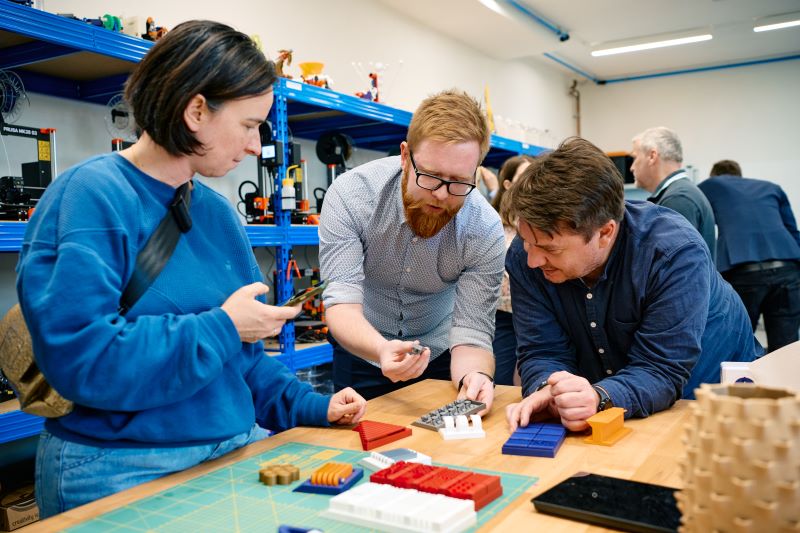 strojLAB CHALLENGE 2025 - Maker Hackathon