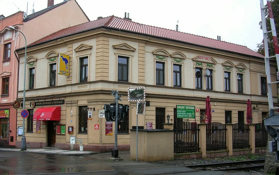 KOSÁCI v Besední rest. U Ritschelů (na velké zahradě)