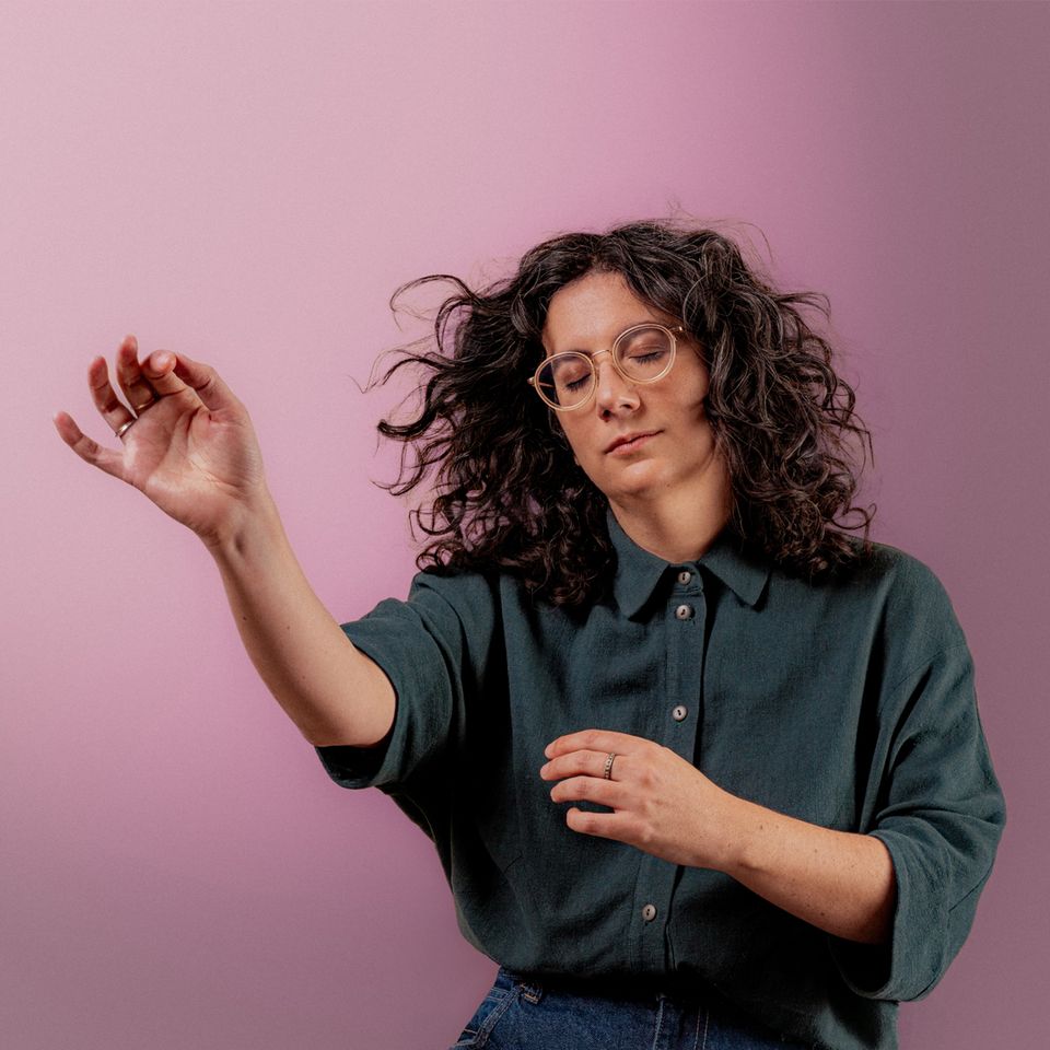 ALEXANDRA STRELISKI
