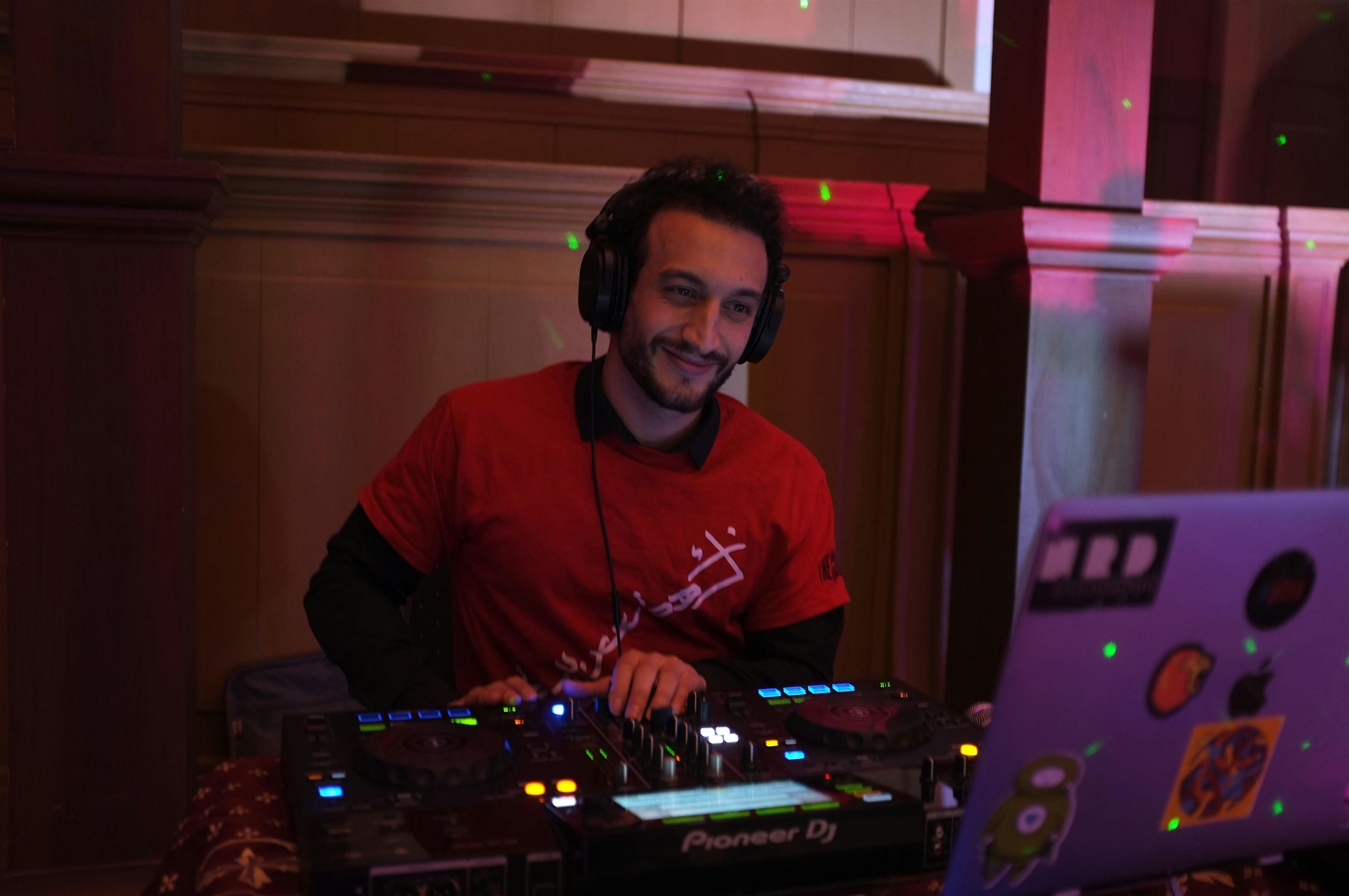 Loving Room Electronic Evening and Open deck
