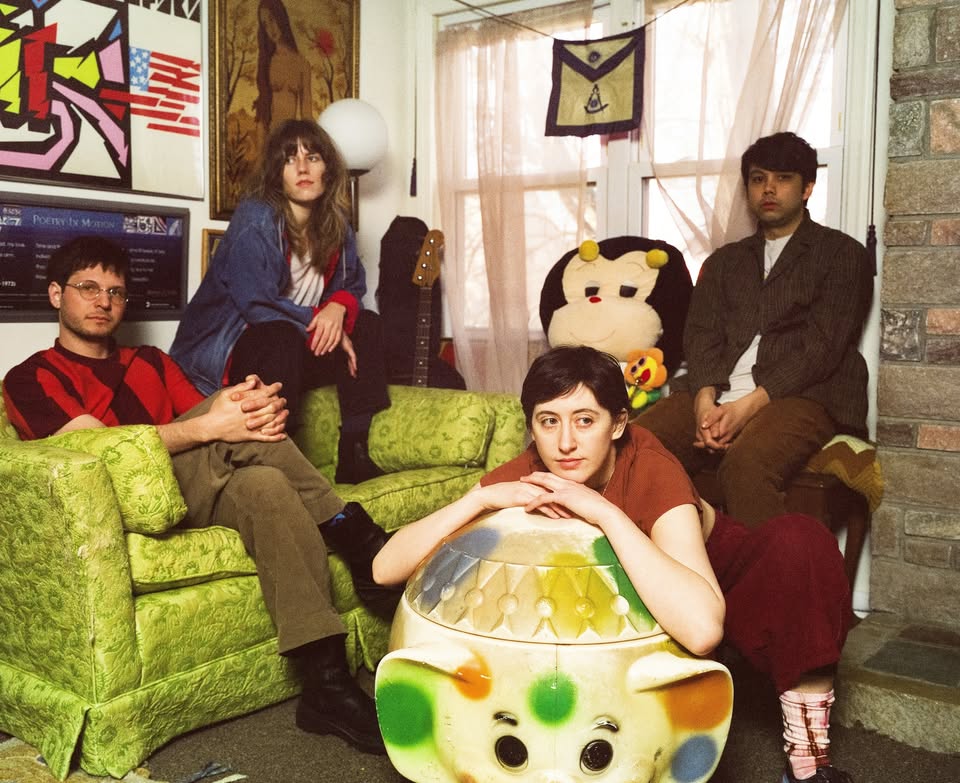 Frankie Cosmos in Bitterzoet
