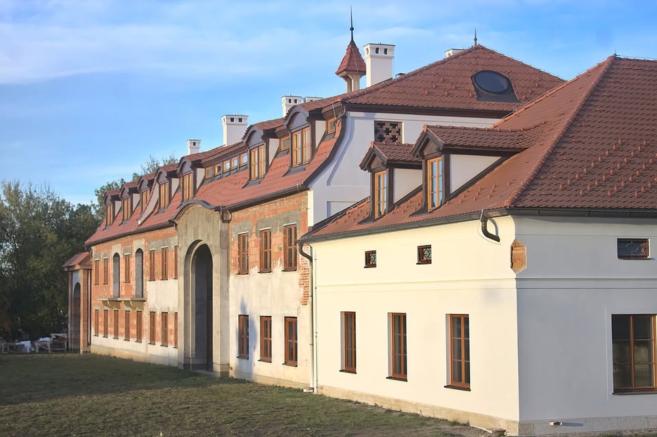 Hájčí (Angelovský) dvůr ve Stodůlkách - exkurze do interiérů