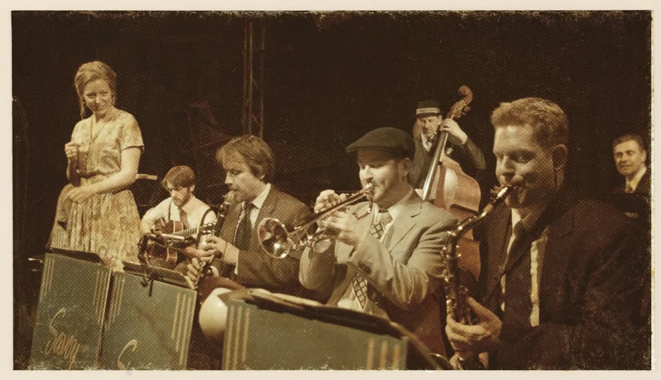 SAVOY SATELLITES orbit Duke Ellington feat. Mette Nadja Hansen