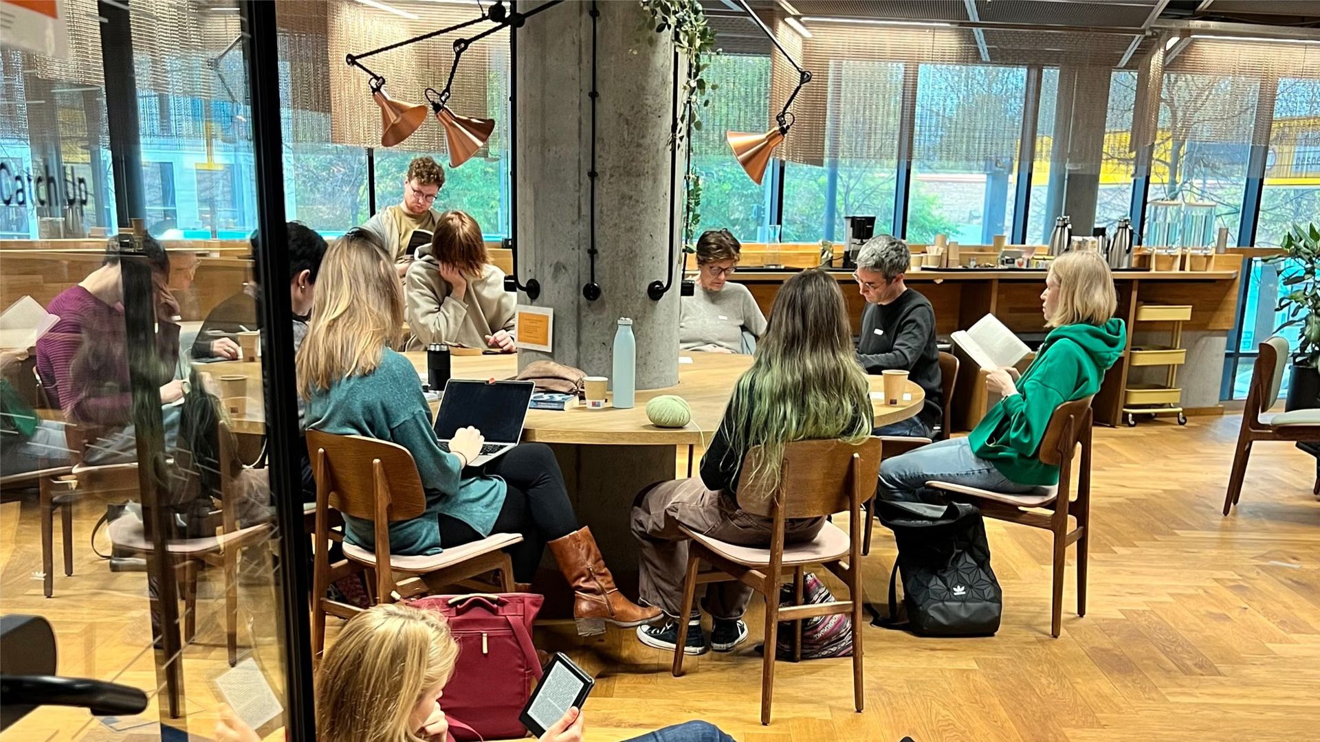 Reading Party ☕️📚
